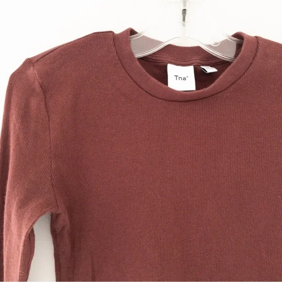 TNA Aritzia Ribbed Long Sleeve Top - Picture 3 of 4
